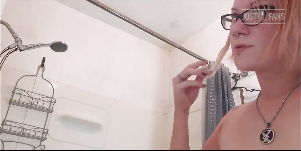 Damp Hair Brush Straighten