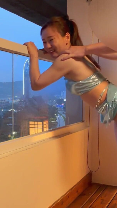 sex with a lewd masochistic wife in an open-air bath with a sea view while gazing at the night view | Clip 1
