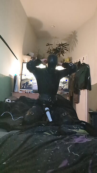 Petsuit med hette Weile Vibed Selfbondage