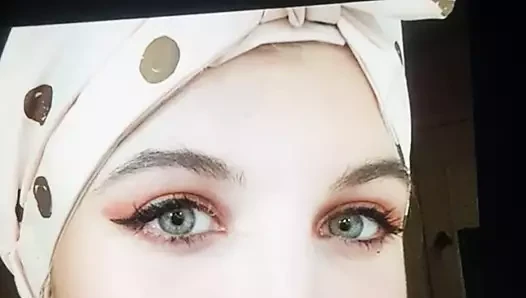FrivolousFox ASMR