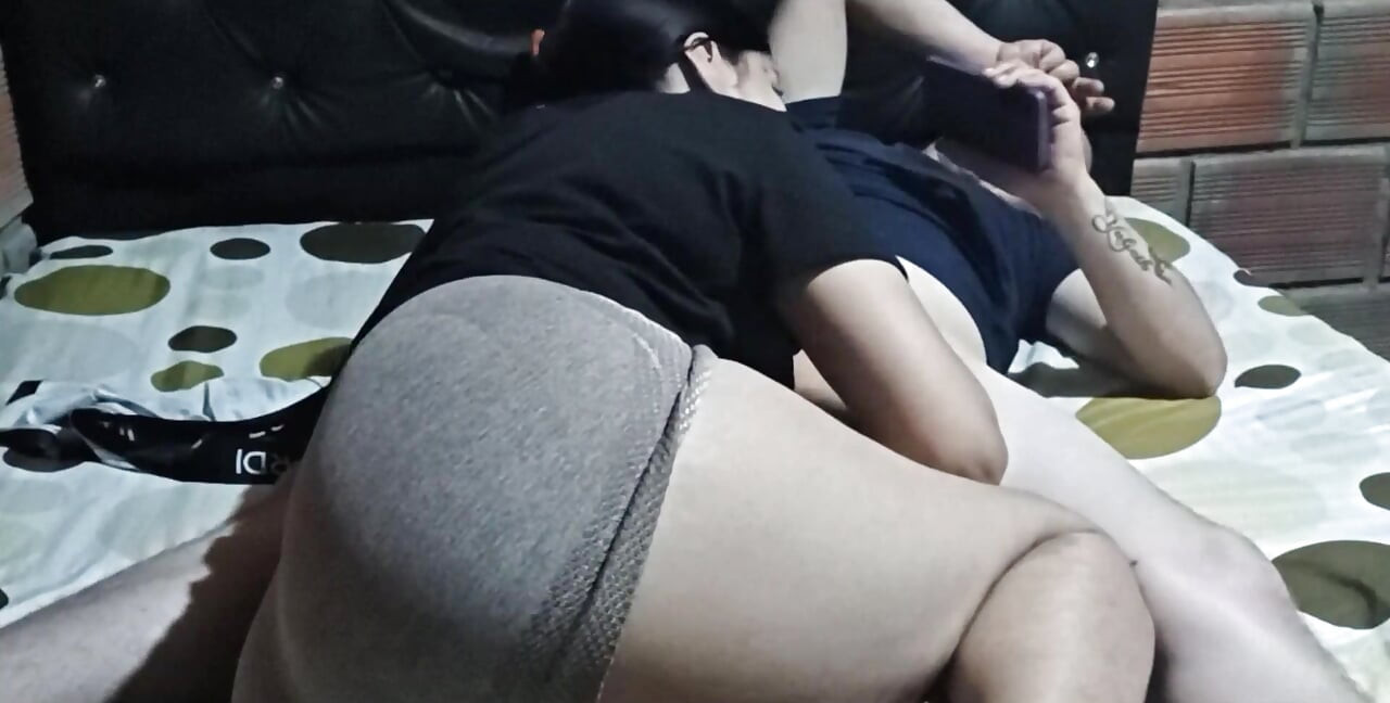 Cute College Girl with a Very Nice Pussy Gets Very Horny in Her Stepdad's Room (real Homemade)