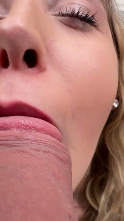 HUNT4K. How much will you pay me for a Blowjob? | Clip 1