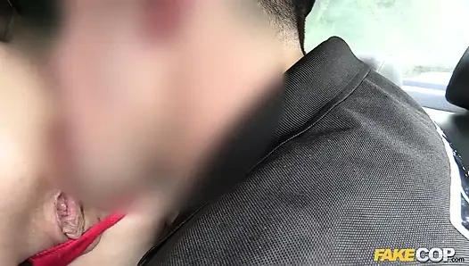 Fake cop - truck stop godaan: cewek imut dientot habis-habisan di dalam mobil polisi sampai tenggorokan
