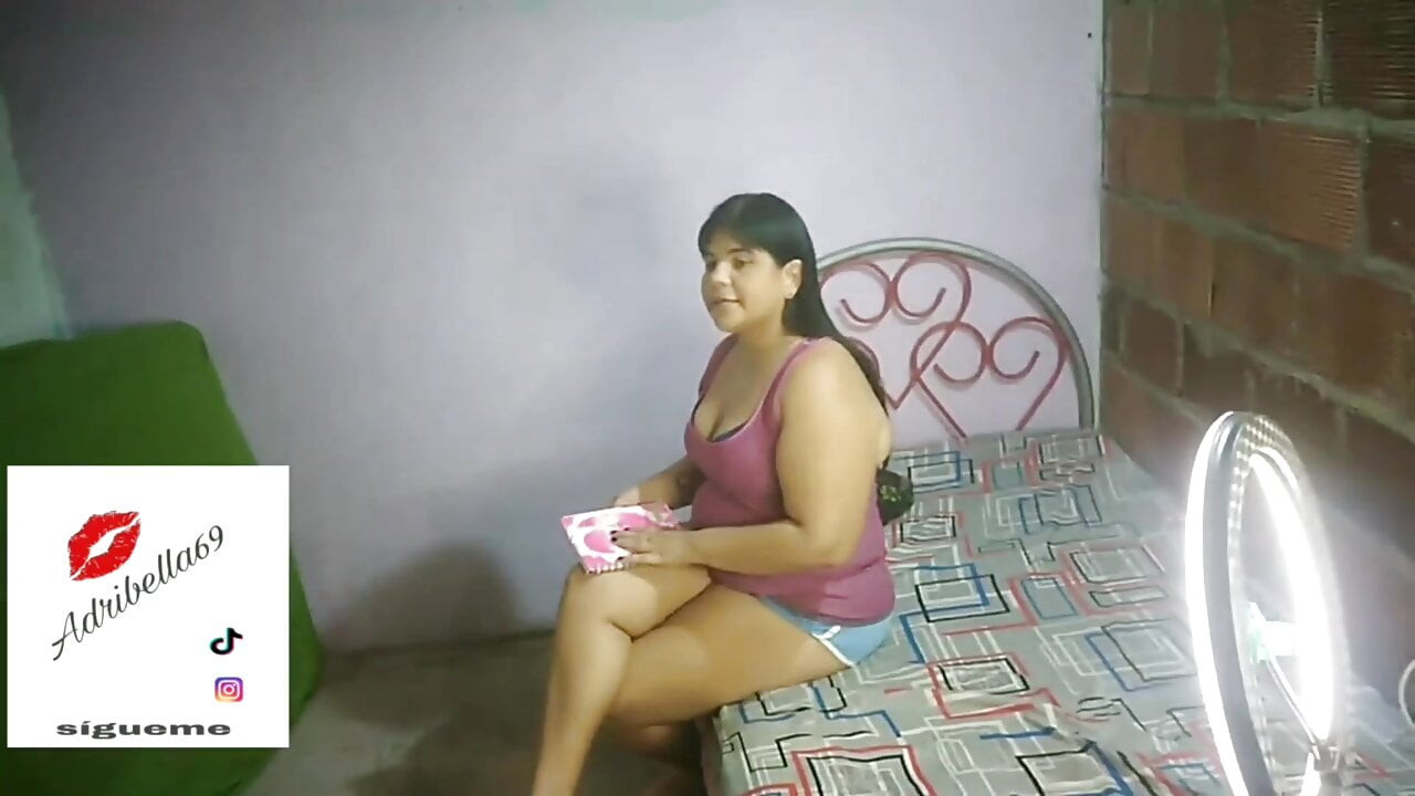 Main apni sauteli mammi adribella69 ko masti bhari chudaee deta hoon