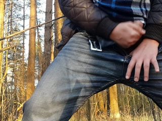 Masturbare în pădure