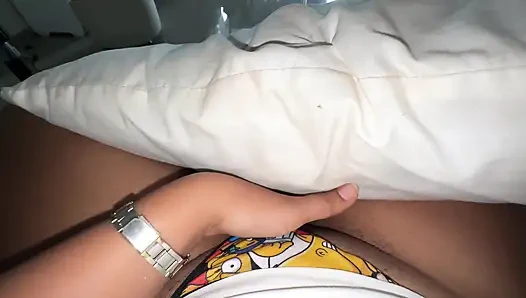 Ich liebe den Adrenalinschub und masturbiere, wenn meine Kunden kommen