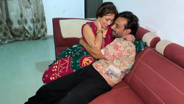 Maid brought her boyfriend to Sahab's house