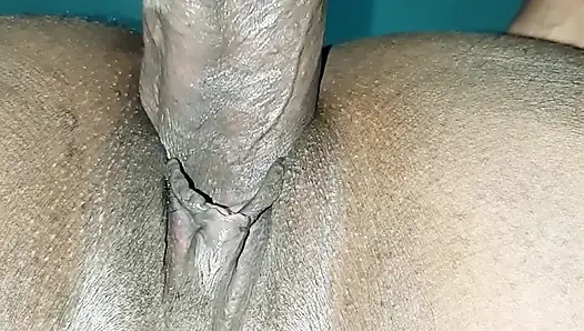 Beni her yerinden emdi ve sonra ona motelde başka bir adamla seks yaptığımı itiraf ettim