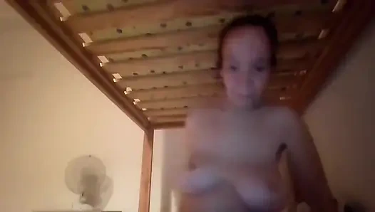 Saya sangat seksi ayo bermain mmmm