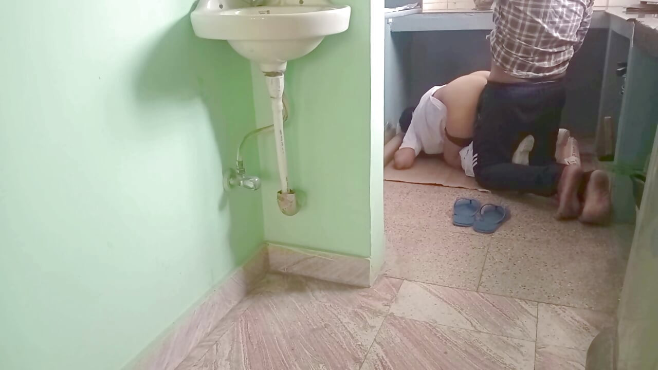 Indian Students Couples Secretly Enjoying