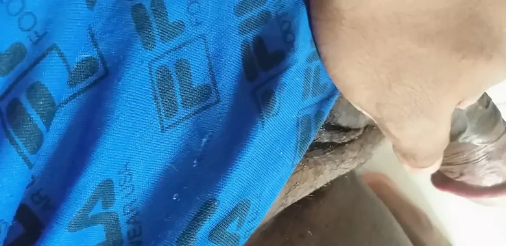 LOOK HERE SEE HOW MY BIG BLACK DICK LOOKS IN THIS POSITION