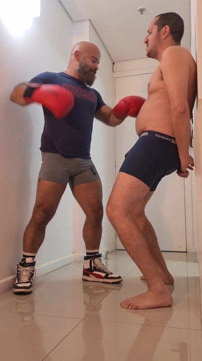 Naughtybearbr - Heavyweight Body Shot Challenge