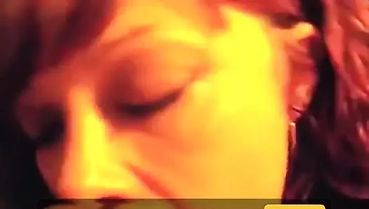 Dövmeli gıdıklıyor mike'ın gırtlağına kadar alıyor