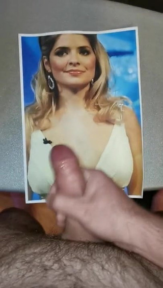 Holly Willoughby cum hołd 151