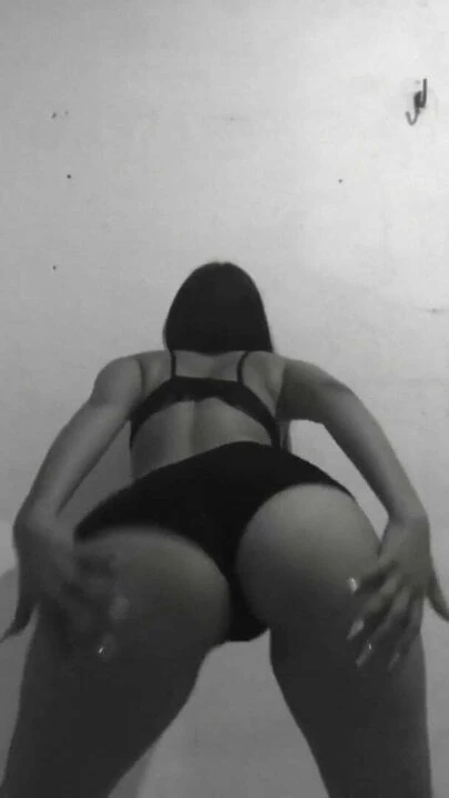 .abigail.menezes dancing funk