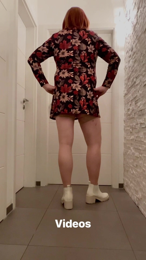 Nicolette - I love being feminin
