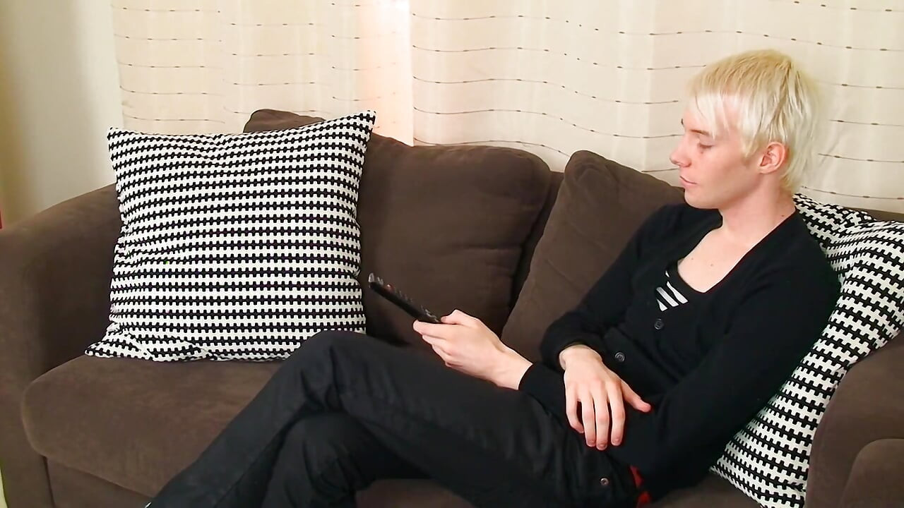 Emo Boy Alex Delivers a Hot Solo