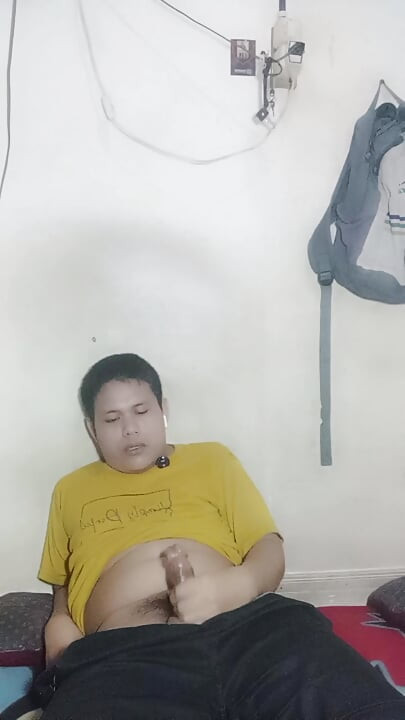 สิ่งที่ดีที่สุดเกี่ยวกับการช่วยตัวเองคือหลังจากมันเล็กน้อยฉันเงี่ยนและอดไม่ได้ที่จะเห็นเซ็กซี่และหล่อ