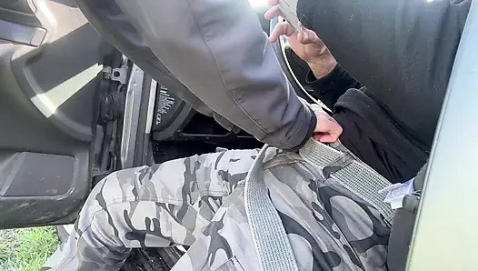 Arabada oral seks - burada ve şimdi yarağını emmek istiyorum, ağzıma boşal