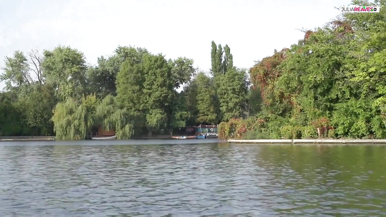 Το κατούρημα και ο αυνανισμός σε εξωτερικούς χώρους είναι τόσο εξαιρετικά συναρπαστικό