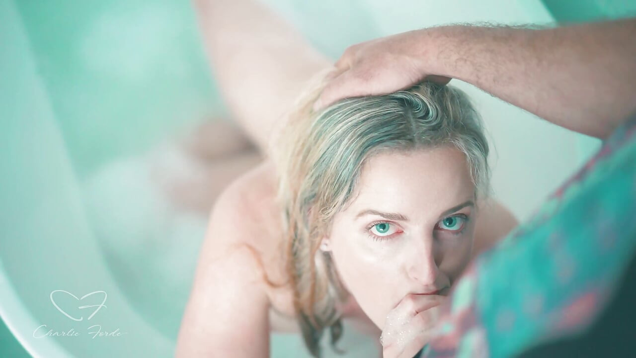 Rub in the Tub Featuring Charlie Forde, Jayce Hardy