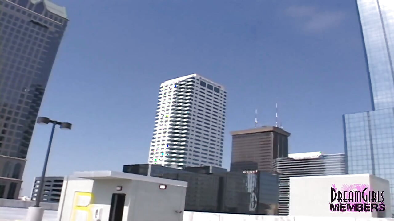 Office Workers Get An Awesome Show