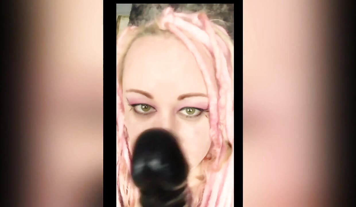 Kız arkadaşına bir grup zengin adamın porno fahişesi olduğun için 5 milyon teklif edildi