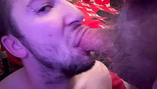 Yakın çekim dede oral seks