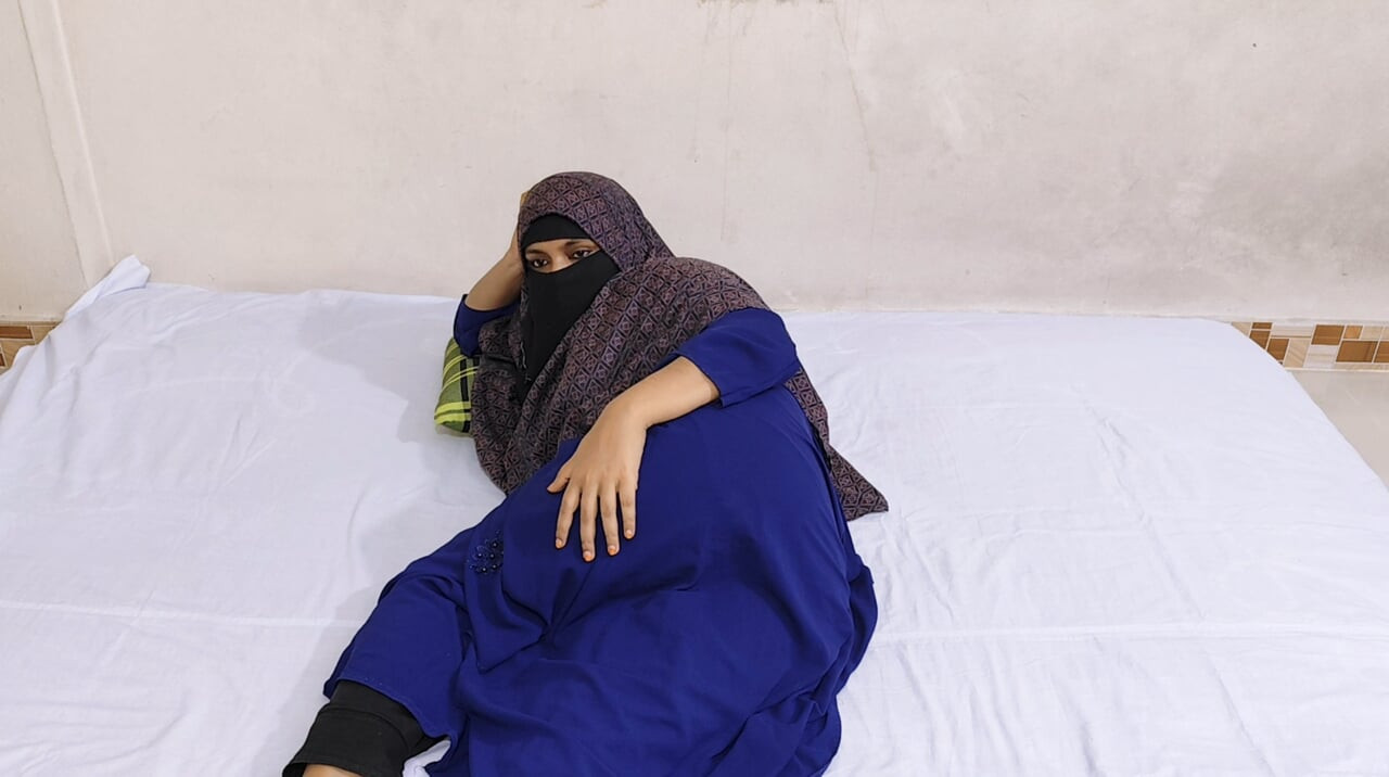 Hijabi MLF indian bangla step-mom first time fucking video. Part_01