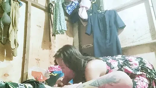 Filipina wife share pussy with her college friend