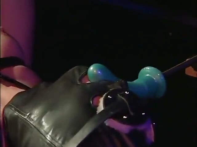 Lesbian chicks eating cunt and fondling