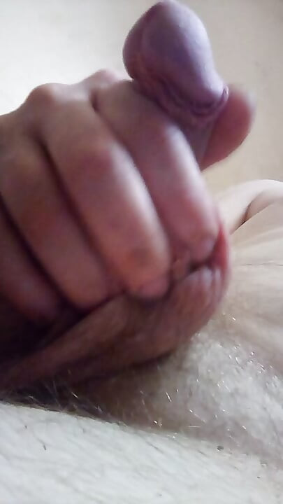 Unable to get my dick hard cause I'm gay watching straight porn