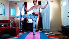 Hip strength, mobility inner thigh stretch, for yoga pants lovers