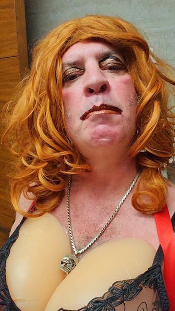 Crossdressing bisexual man looking for adventure love suckling cock especially outside dressed up as a woman as everyone watches me