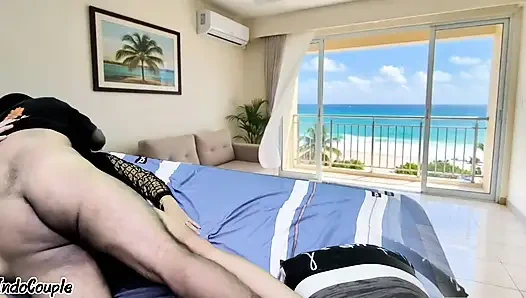 Bokep Indo Janda Sange Minta Dientot Kurir Paket mantab cewe nya