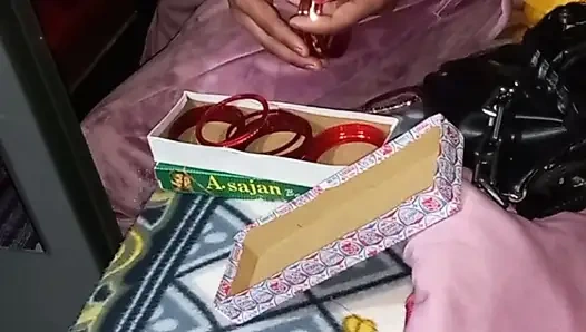 Панджабхи бхабхи переодевалась.