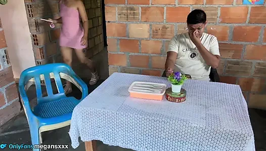 I make the red thong to the side and make her scream.