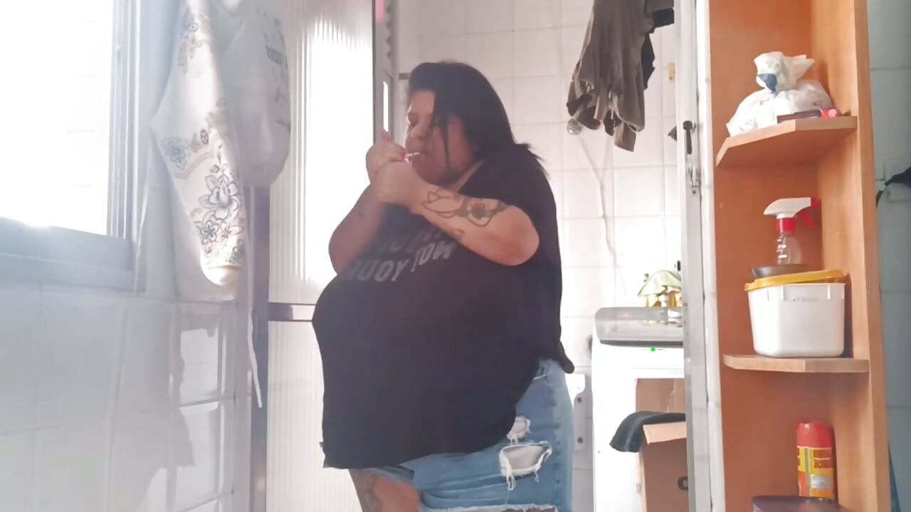 Curvy BBW in a Bold Moment Confidence, Curves & Smoke