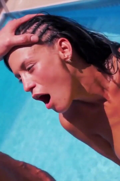 Amy Lee have some daydreaming next to the pool - Only3x