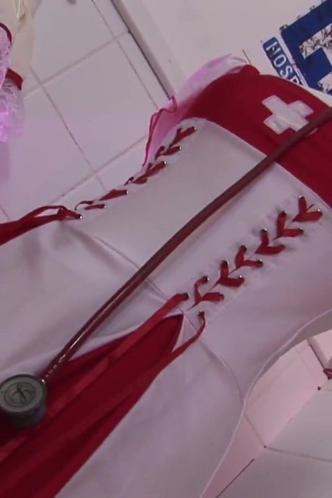Big boobed nurse Daphne Rosen gets her plump pussy pounder by Steve Hooper