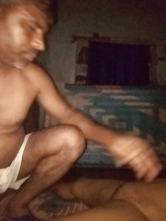 Desi bhabhi ki hard chudai chut se pani nikal diya