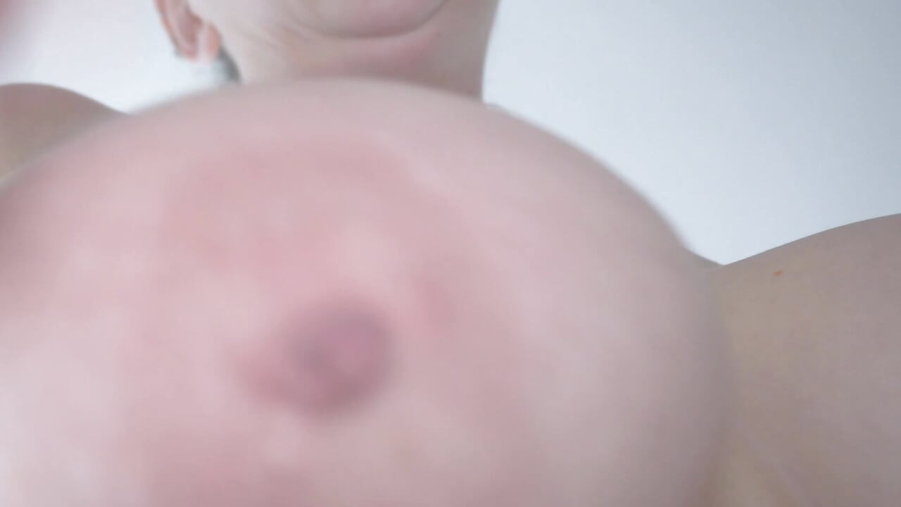 Giantess Stepsister Finds Your Hiding Spot