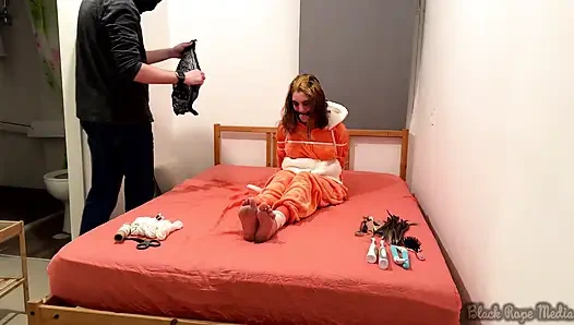 Miriam Diikat Dan Digelitik Di Onesie