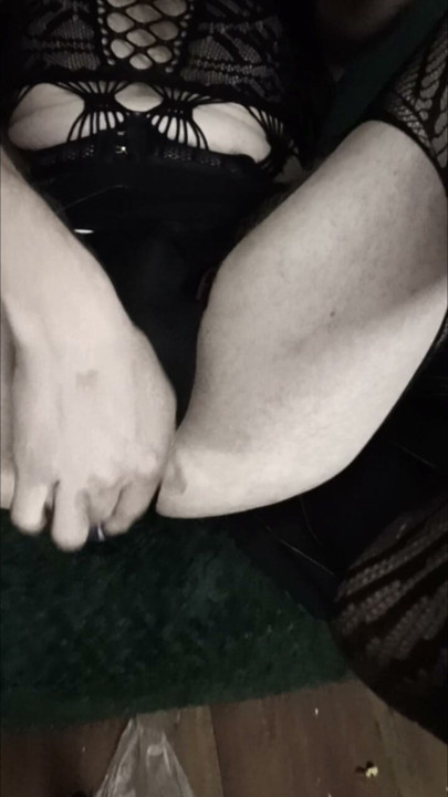 Just lil play with my ass ...