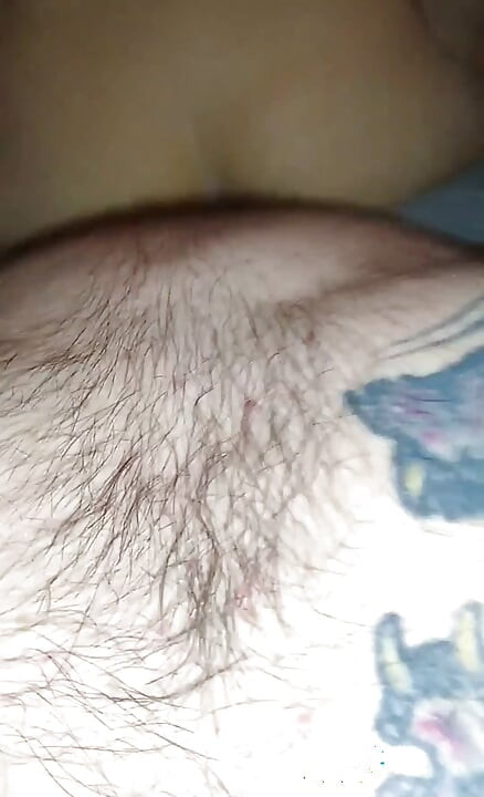 Size Queen tem uma bunda incrível e leva um pau enorme duro