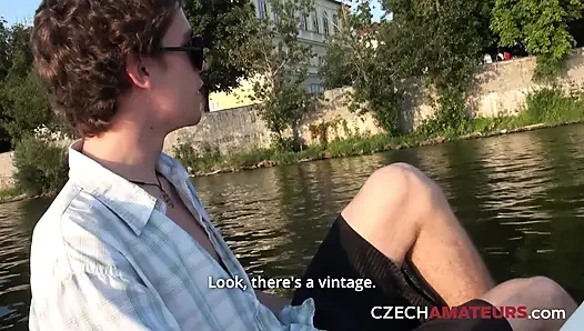 Junge Erwachsene aus Prag (tschechische Amateure)