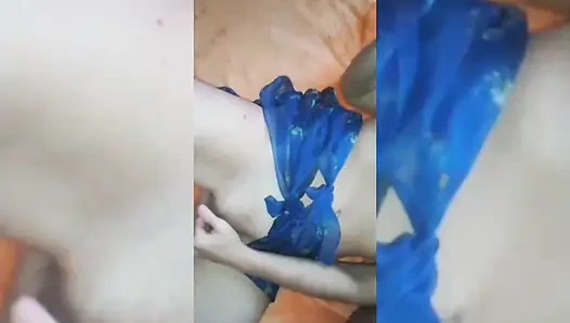 Istri Pirang Amatir Menikmati Seks