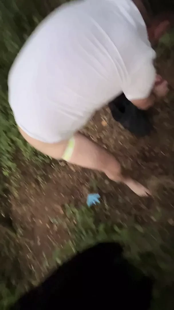 Married guy at cruising park sucking and fucking