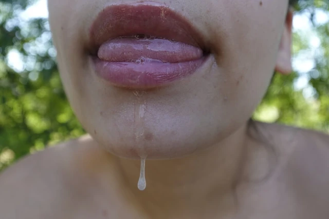 I hiccup in public and do nose fetish in 4k