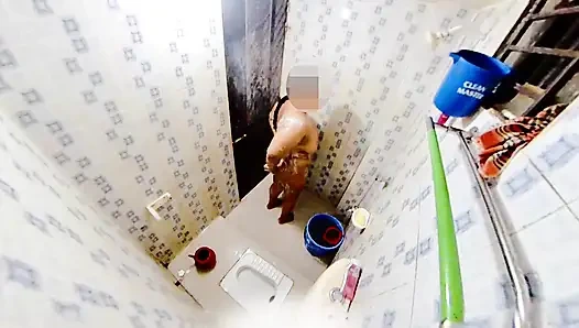 vhabi jokhon aka gosol kore toyleta